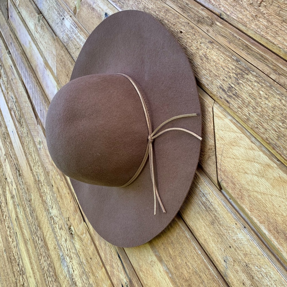 Nine West floppy felt hat